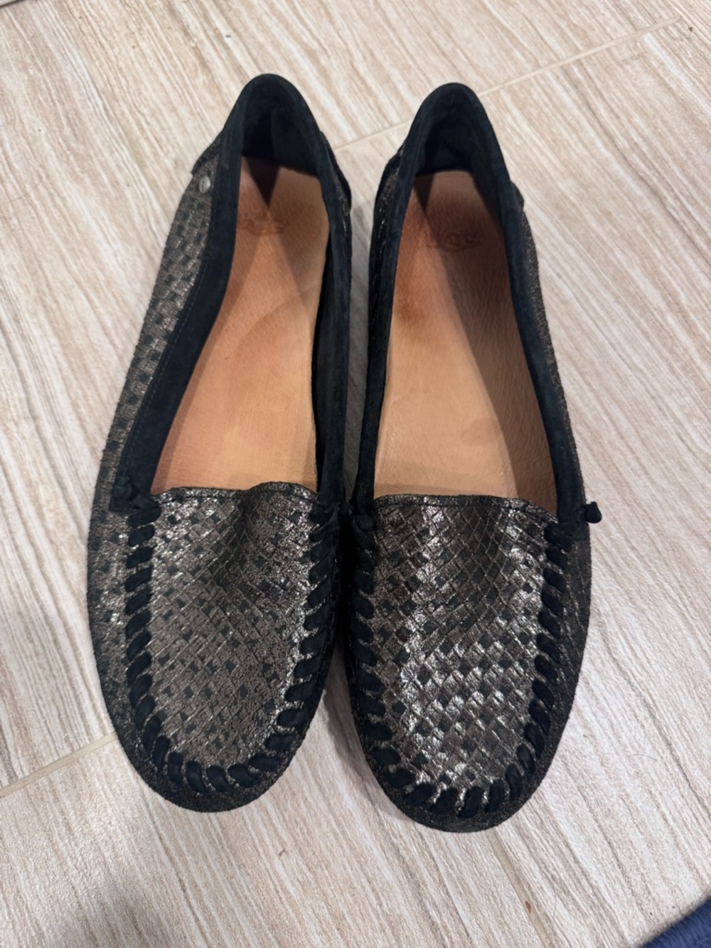 UGG Women's Metallic Gunmetal Woven ok Moccasin Loafers